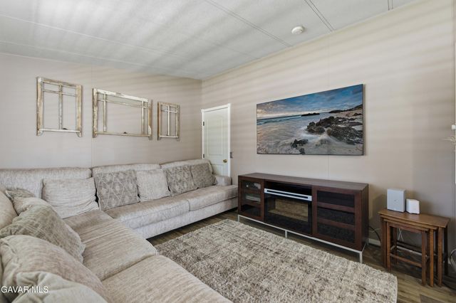 45465 E 25th Street # 11, Lancaster, CA 93535