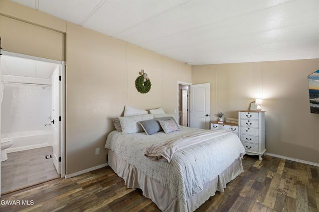 45465 E 25th Street # 11, Lancaster, CA 93535
