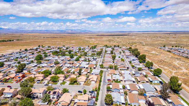 45465 E 25th Street # 11, Lancaster, CA 93535