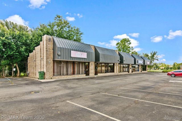 13270 TRENTON Road 3, Southgate, MI 48195