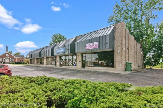 13270 TRENTON Road 3, Southgate, MI 48195