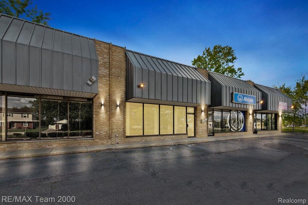 13270 TRENTON Road 3, Southgate, MI 48195