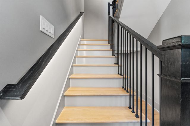 807 W PARK AVENUE, Tampa, FL 33602