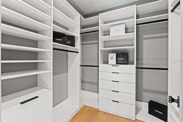 807 W PARK AVENUE, Tampa, FL 33602