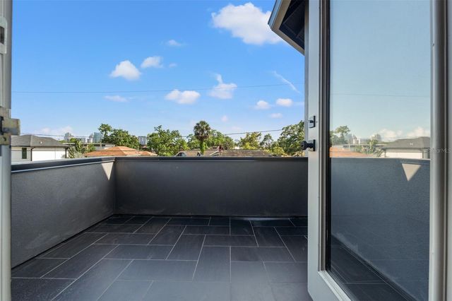 807 W PARK AVENUE, Tampa, FL 33602