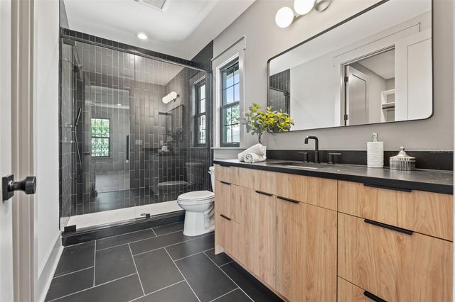 807 W PARK AVENUE, Tampa, FL 33602