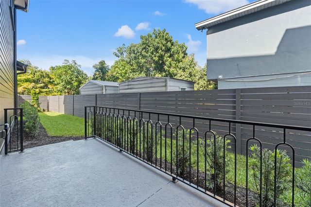 807 W PARK AVENUE, Tampa, FL 33602