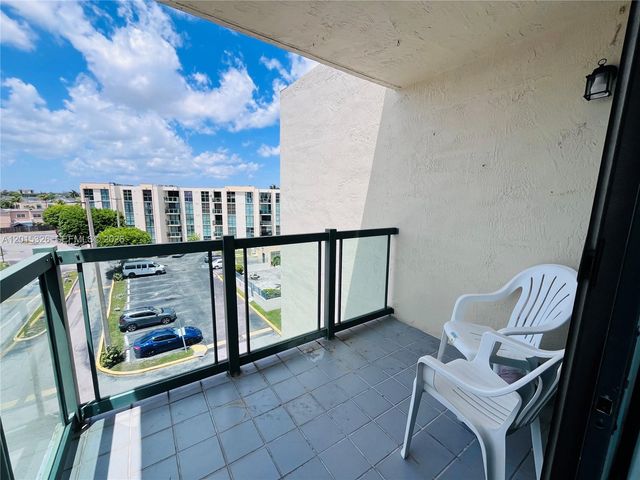 2055 SW 122nd Ave 507, Miami, FL 33175