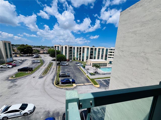 2055 SW 122nd Ave 507, Miami, FL 33175