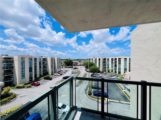 2055 SW 122nd Ave 507, Miami, FL 33175