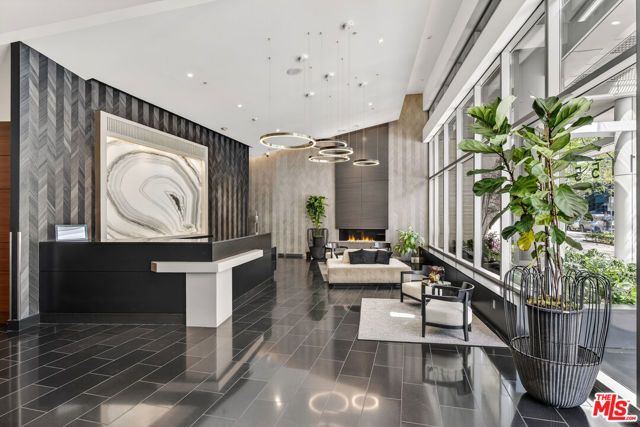 1155 S Grand Avenue 403, Los Angeles, CA 90015