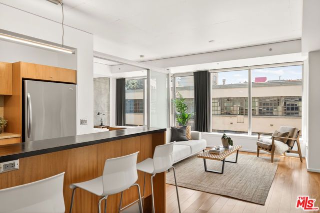 1155 S Grand Avenue 403, Los Angeles, CA 90015