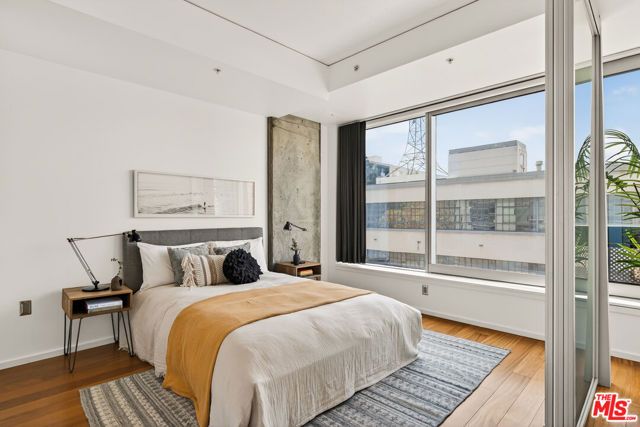 1155 S Grand Avenue 403, Los Angeles, CA 90015