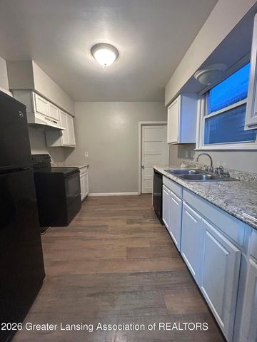 1530 New York Avenue, Lansing, MI 48906