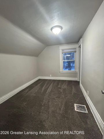 1530 New York Avenue, Lansing, MI 48906