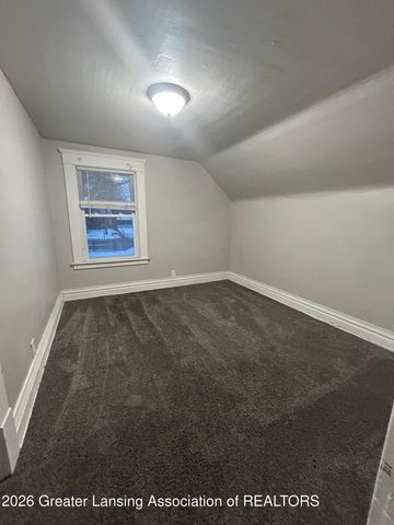 1530 New York Avenue, Lansing, MI 48906