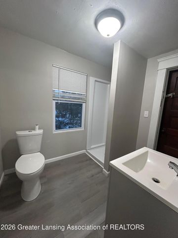 1530 New York Avenue, Lansing, MI 48906