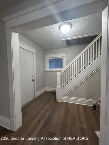 1530 New York Avenue, Lansing, MI 48906