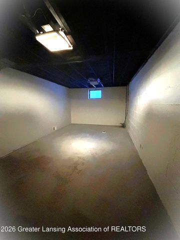 1530 New York Avenue, Lansing, MI 48906