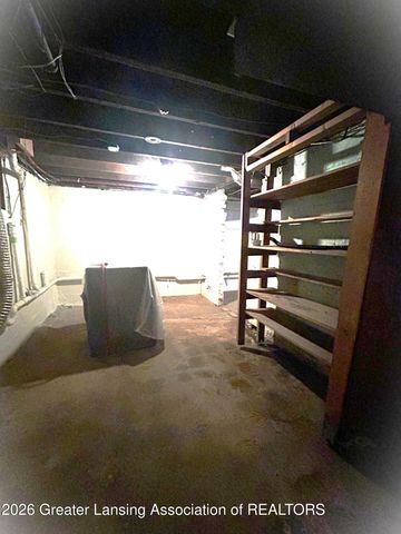 1530 New York Avenue, Lansing, MI 48906