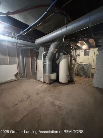 1530 New York Avenue, Lansing, MI 48906