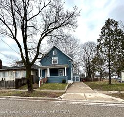1530 New York Avenue, Lansing, MI 48906