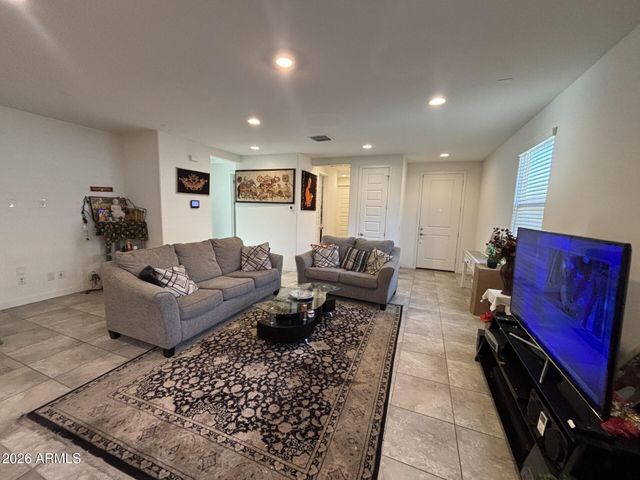 9409 W ATLANTIS Way, Tolleson, AZ 85353