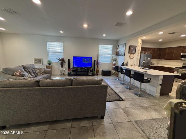 9409 W ATLANTIS Way, Tolleson, AZ 85353