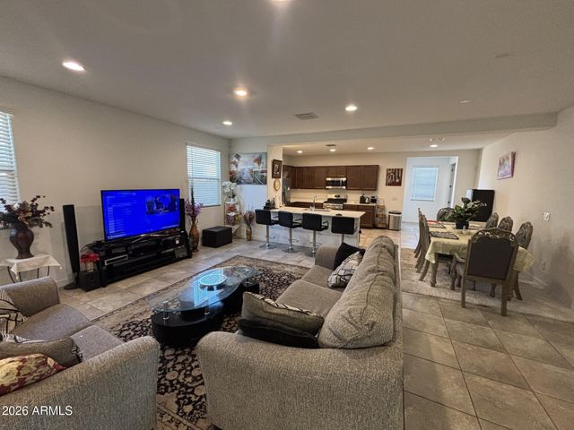 9409 W ATLANTIS Way, Tolleson, AZ 85353