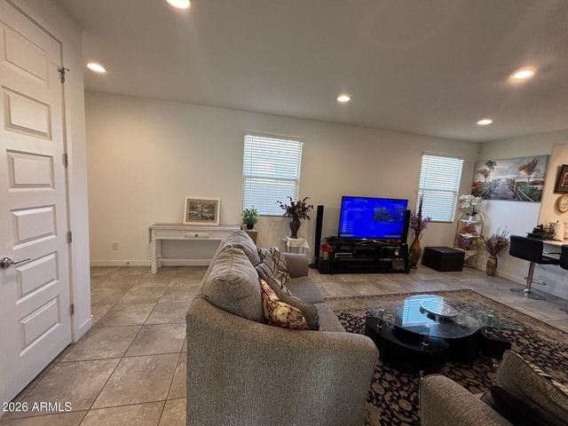 9409 W ATLANTIS Way, Tolleson, AZ 85353