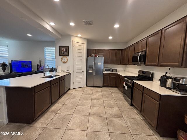 9409 W ATLANTIS Way, Tolleson, AZ 85353