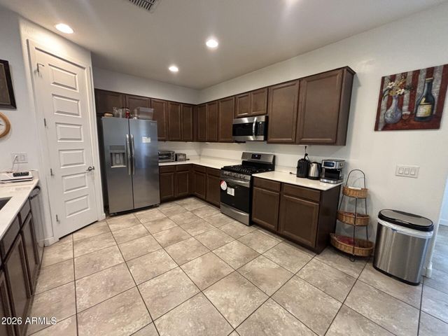 9409 W ATLANTIS Way, Tolleson, AZ 85353