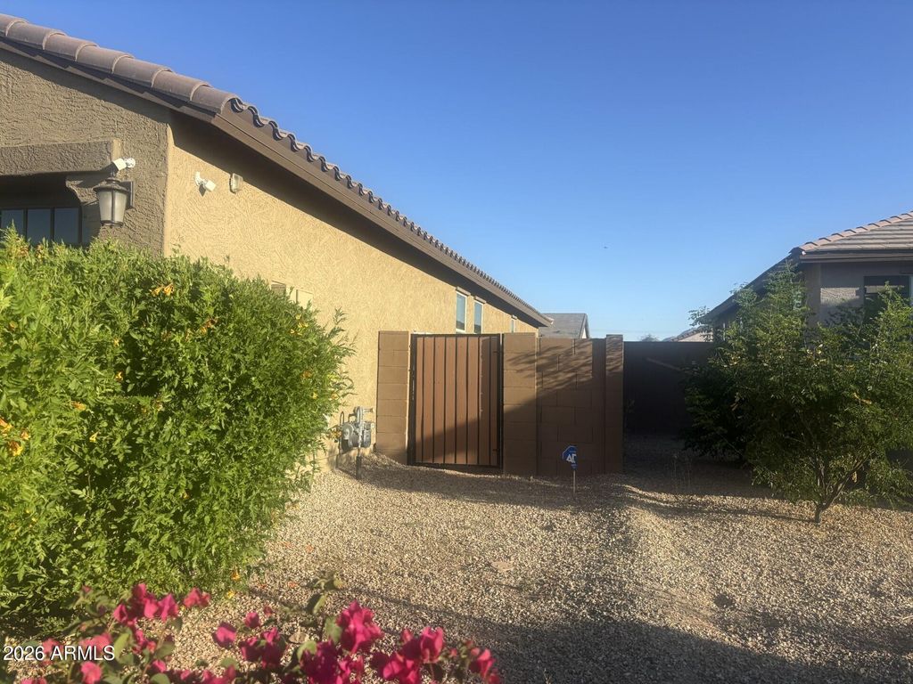 9409 W ATLANTIS Way, Tolleson, AZ 85353 — photo 5