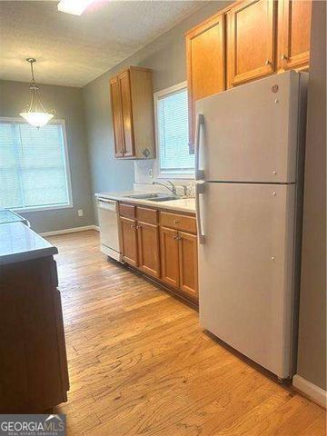 7566 Larchwood Lane, Riverdale, GA 30274