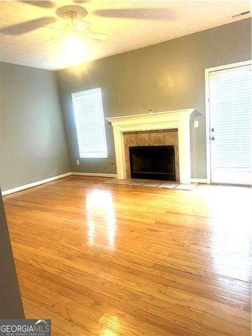 7566 Larchwood Lane, Riverdale, GA 30274