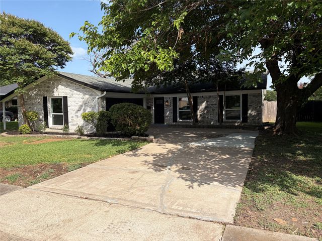 1006 Heritage Drive, Garland, TX 75043