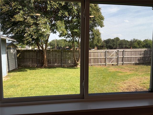 1006 Heritage Drive, Garland, TX 75043