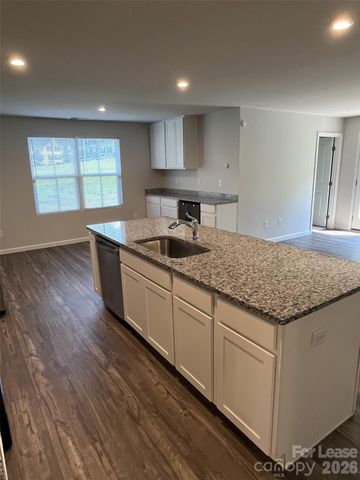 4320 Bowline Drive, Charlotte, NC 28269