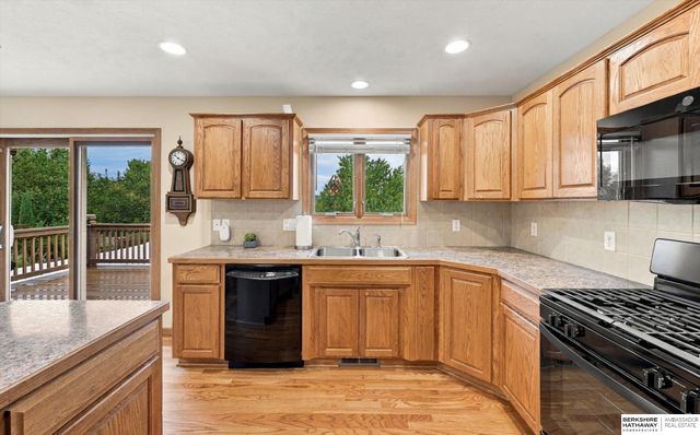 16228 Heather Street, Omaha, NE 68136