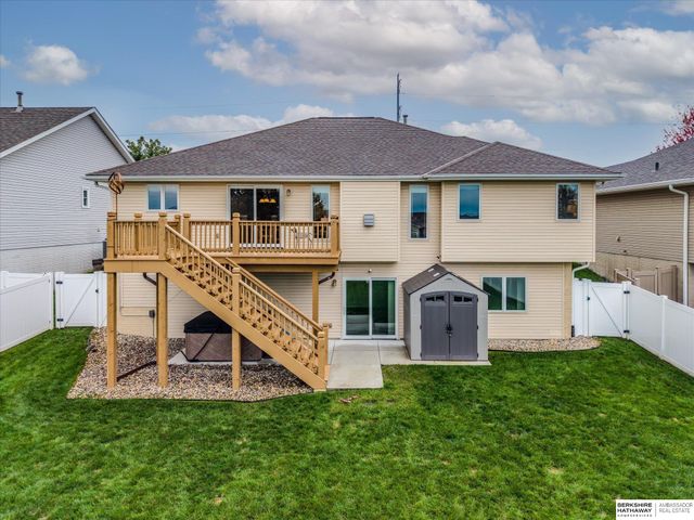 16228 Heather Street, Omaha, NE 68136