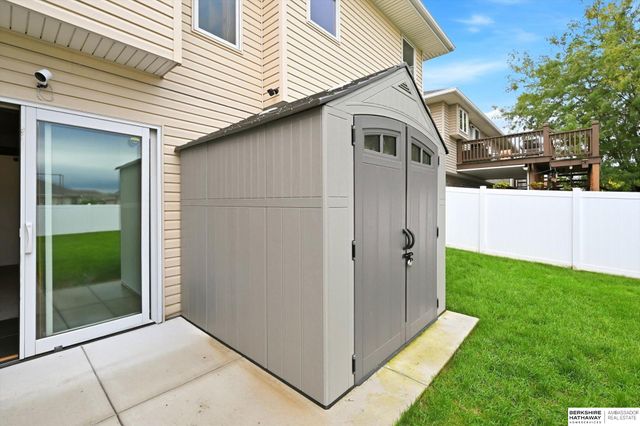 16228 Heather Street, Omaha, NE 68136