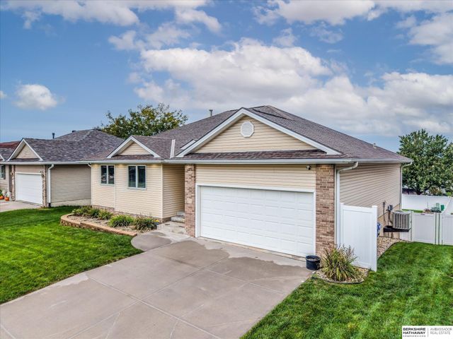 16228 Heather Street, Omaha, NE 68136