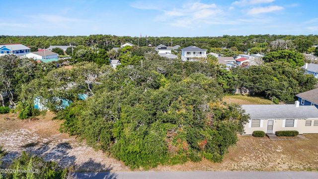 134 S Fourth Avenue, Kure Beach, NC 28449