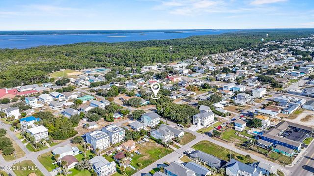 134 S Fourth Avenue, Kure Beach, NC 28449
