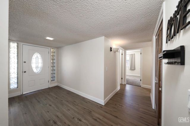 4304 Milo Avenue, Bakersfield, CA 93313