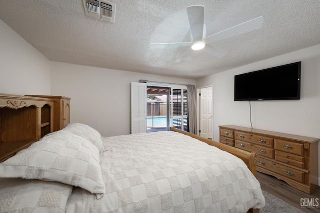 4304 Milo Avenue, Bakersfield, CA 93313