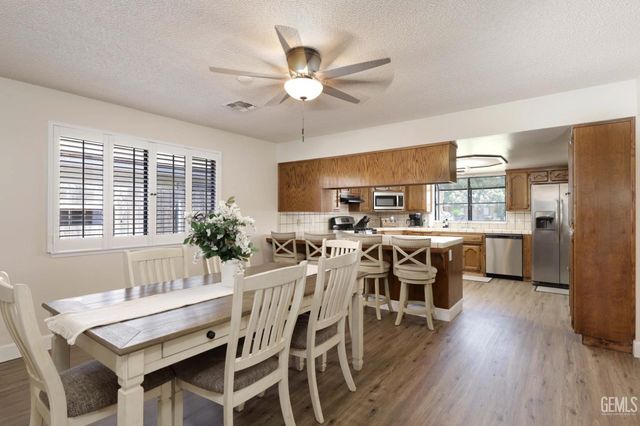 4304 Milo Avenue, Bakersfield, CA 93313