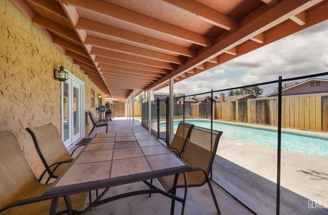 4304 Milo Avenue, Bakersfield, CA 93313