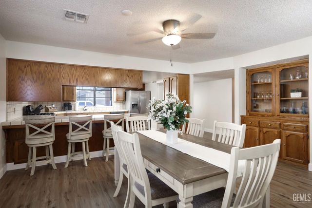 4304 Milo Avenue, Bakersfield, CA 93313