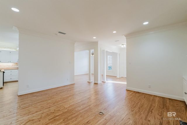 8899 North Court, Daphne, AL 36527